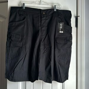 NWT Men’s Water Resistant Cargo Shorts